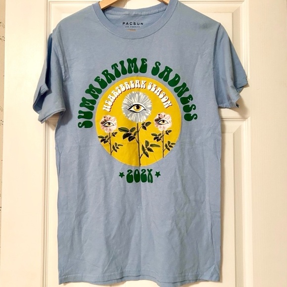 PacSun Light Blue Tee with Green Graphic - Picture 3 of 5